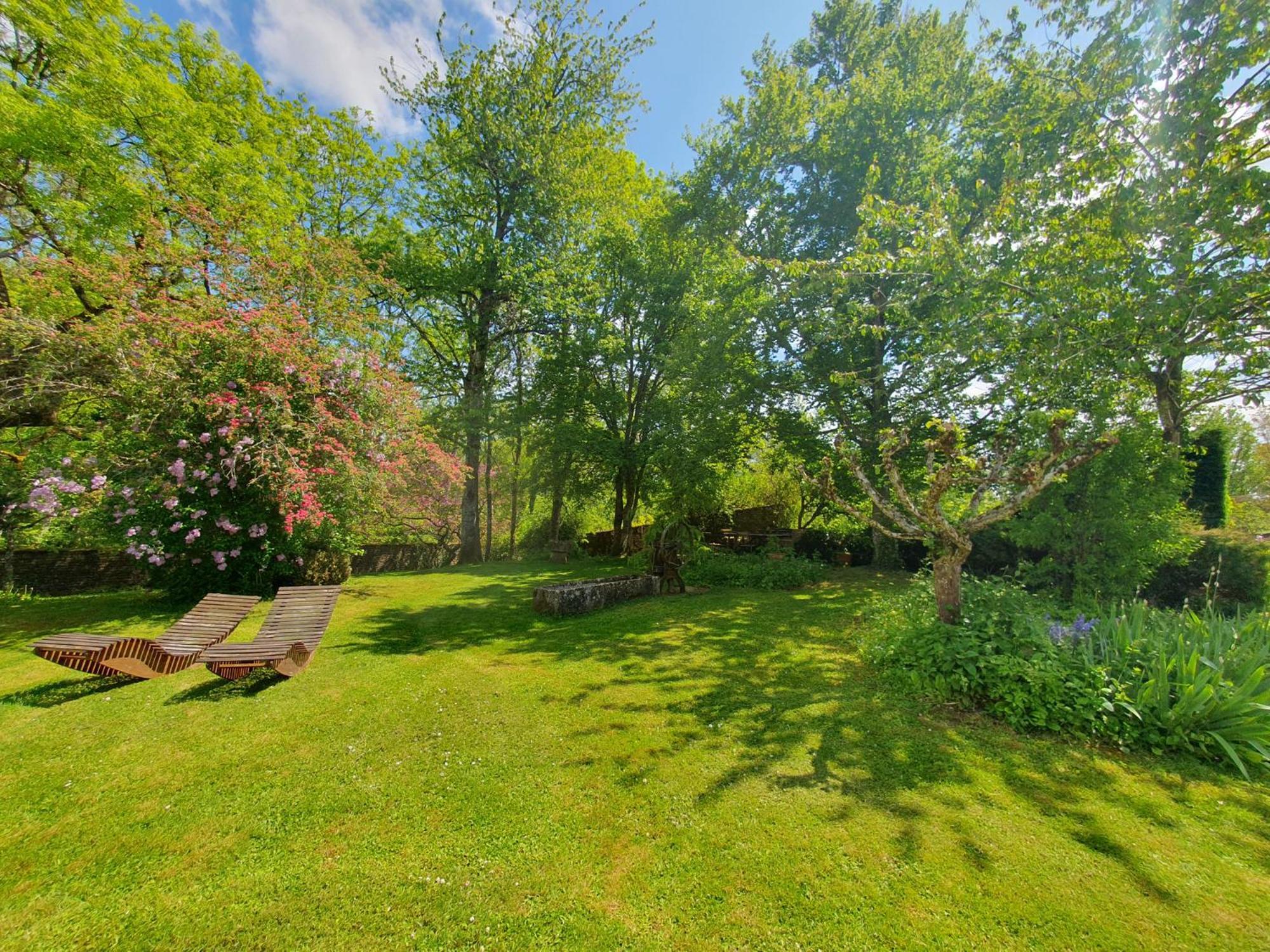 Bed and Breakfast Jardin des Sens, la Rente d'Eguilly Exterior foto